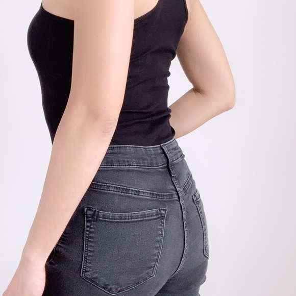 CHICBOMB - Picture 3 of 7